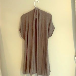 Short sleeve sweater